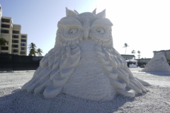 owl sand sculpture