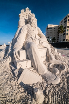 abraham lincoln sand sculpture